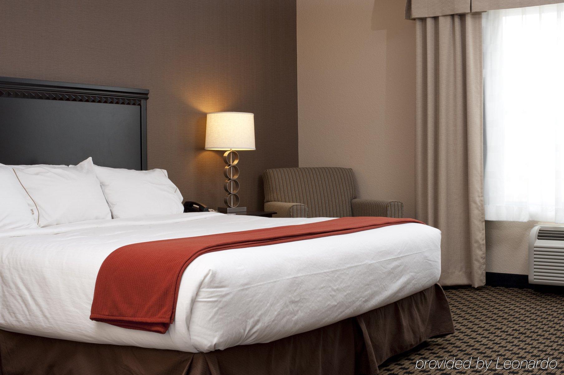 Holiday Inn Express & Suites - Green Bay East By Ihg Pokoj fotografie